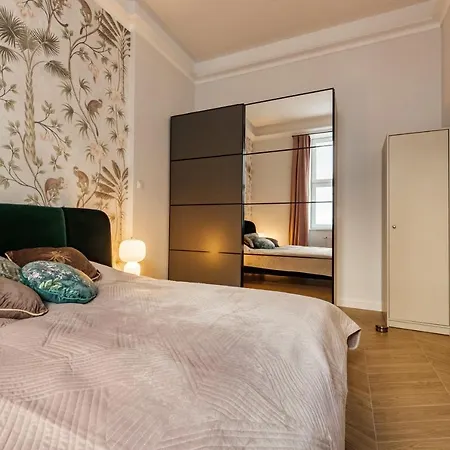 Saskie Art Deco Spokojna 10 *