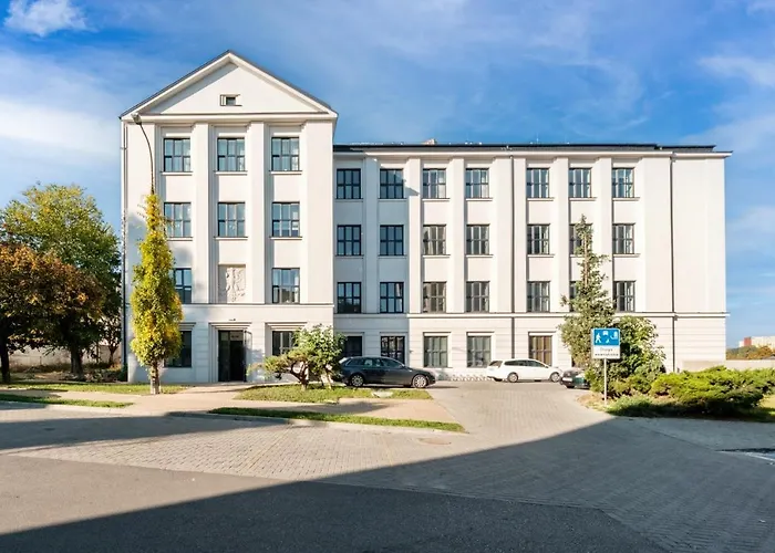 Saskie Art Deco Spokojna 10 Lejlighed